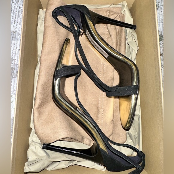 Burberry open toe heels - Picture 5 of 6